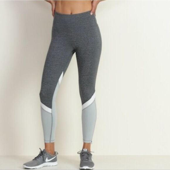 Old Navy High-Waisted Elevate Color-Block Gray Compression Leggings Women - Picture 2 of 15